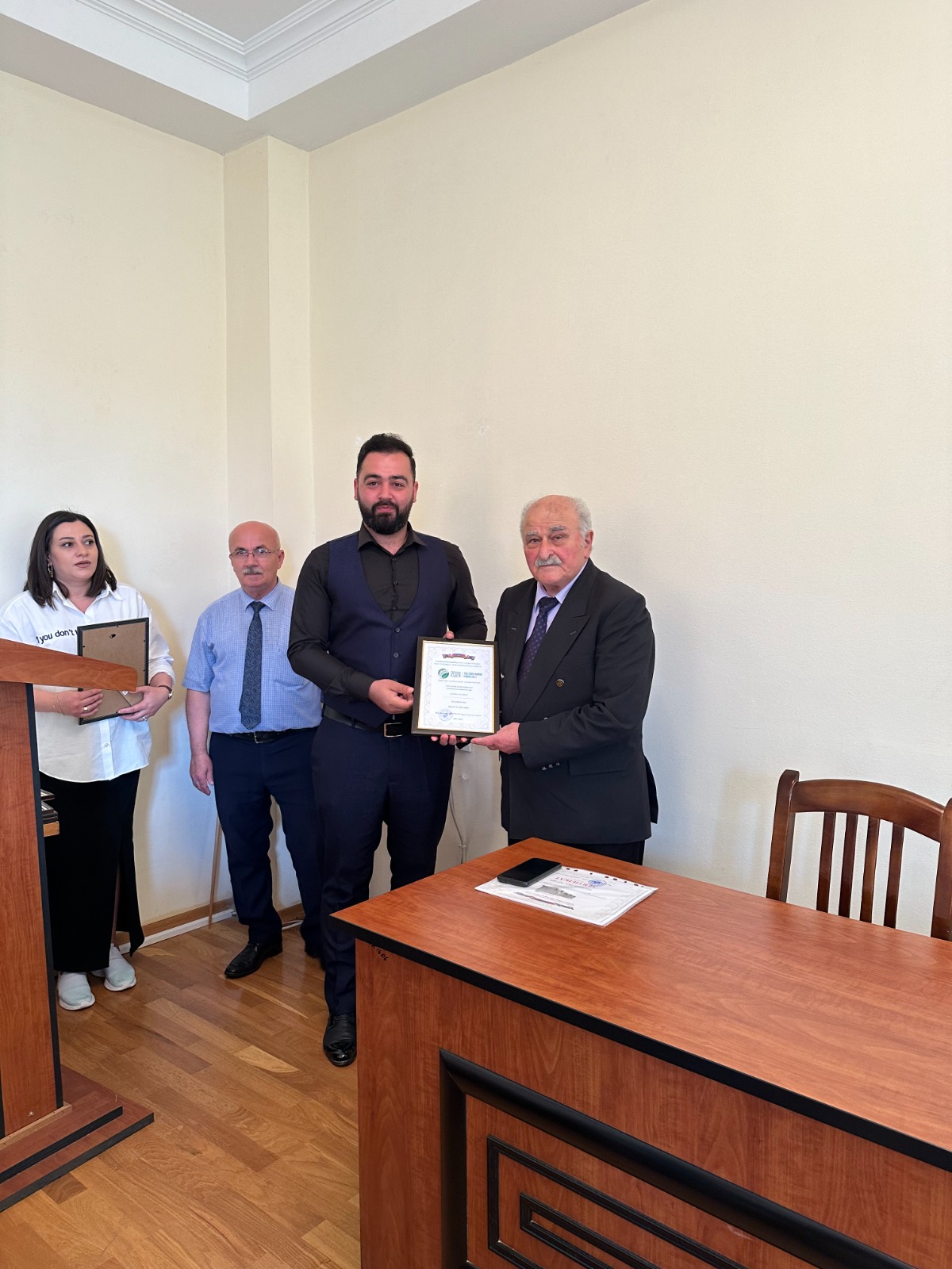 “Akademik Əli Quliyev adına mükafat” və “Ən yaxşı elmi məruzə” müsabiqəsinin qalibləri mükafatlandırılıb